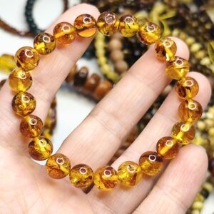 154 Stunning authentic Baltic Amber Bead Stretch Bracelet - Polished Honey Amber